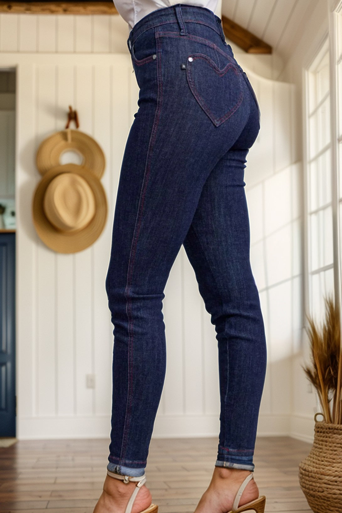 Hearts Desire - Judy Blue Skinnies